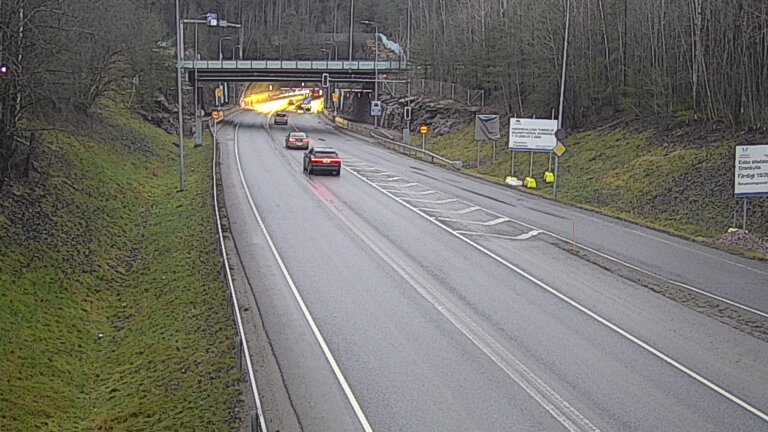 Weather Camera Image Tie 102 Hiidenkallion tunneli, suuaukko etelä, Espoo, Uusimaa