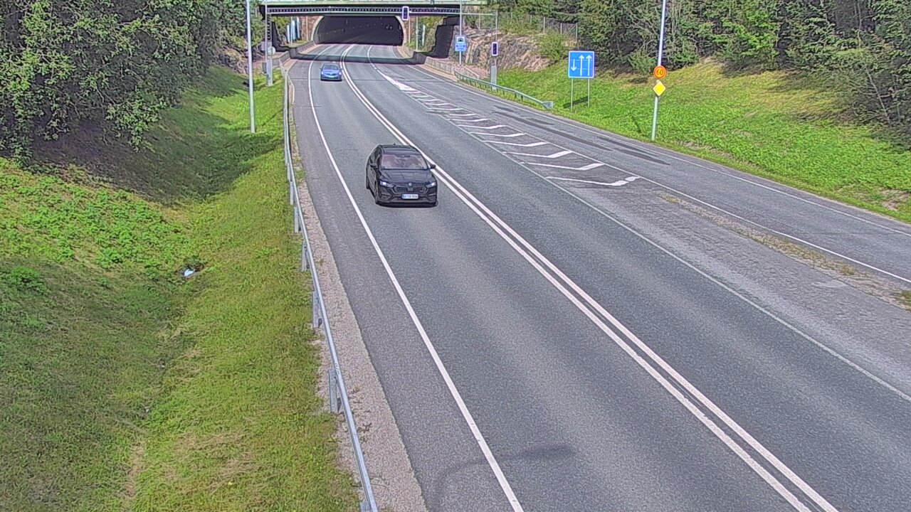 Kelikamerat Kuva Tie 102 Hiidenkallion tunneli, suuaukko etelä, Espoo, Uusimaa