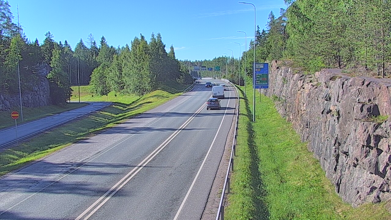 Kelikamerat Kuva Tie 102 Hiidenkallion tunneli, suuaukko etelä, Espoo, Uusimaa