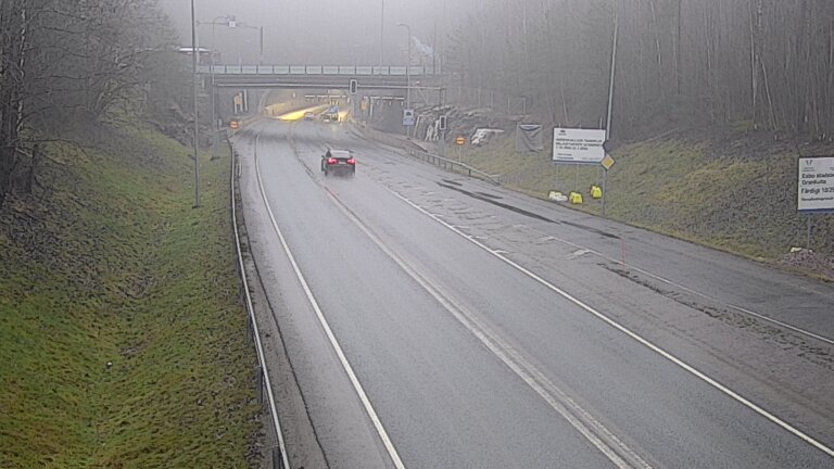 Kelikamerat Kuva Tie 102 Hiidenkallion tunneli, suuaukko etelä, Espoo, Uusimaa