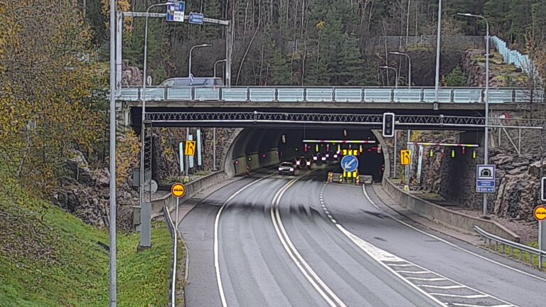 Kelikamerat Kuva Tie 102 Hiidenkallion tunneli, suuaukko etelä, Espoo, Uusimaa