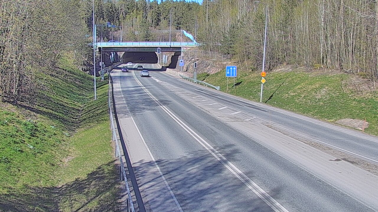 Kelikamerat Kuva Tie 102 Hiidenkallion tunneli, suuaukko etelä, Espoo, Uusimaa