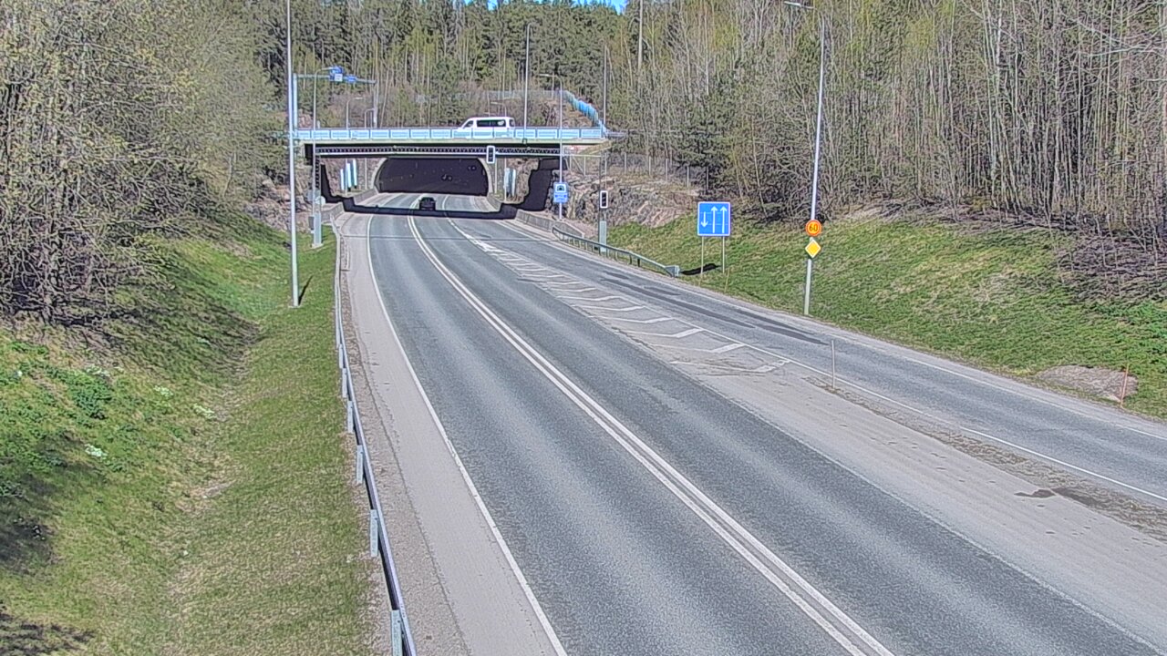 Kelikamerat Kuva Tie 102 Hiidenkallion tunneli, suuaukko etelä, Espoo, Uusimaa