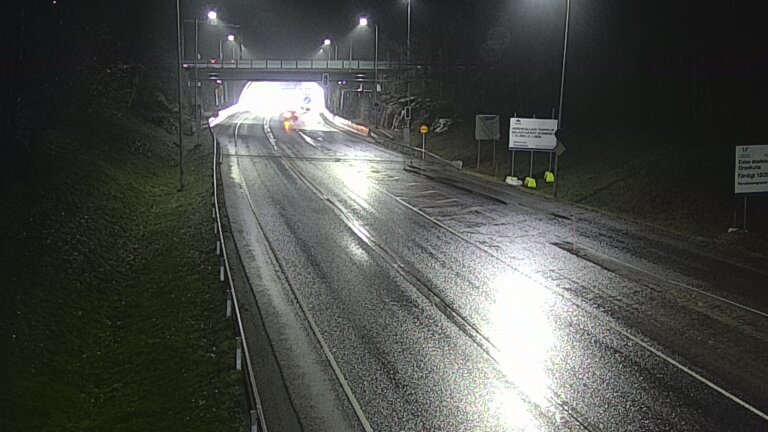 Weather Camera Image Tie 102 Hiidenkallion tunneli, suuaukko etelä, Espoo, Uusimaa
