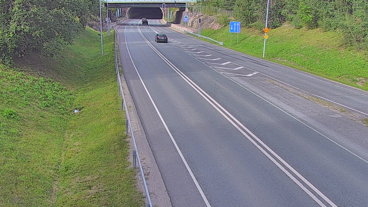 Kelikamerat Kuva Tie 102 Hiidenkallion tunneli, suuaukko etelä, Espoo, Uusimaa