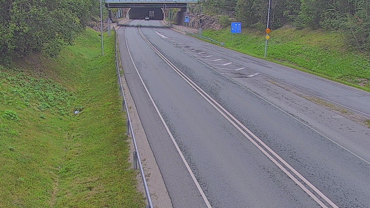 Weather Camera Image Tie 102 Hiidenkallion tunneli, suuaukko etelä, Espoo, Uusimaa