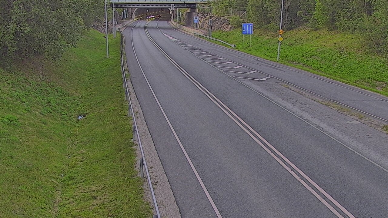 Kelikamerat Kuva Tie 102 Hiidenkallion tunneli, suuaukko etelä, Espoo, Uusimaa