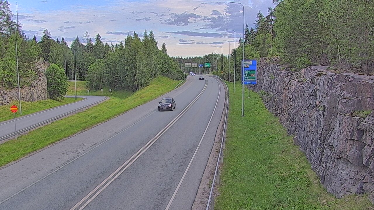 Kelikamerat Kuva Tie 102 Hiidenkallion tunneli, suuaukko etelä, Espoo, Uusimaa
