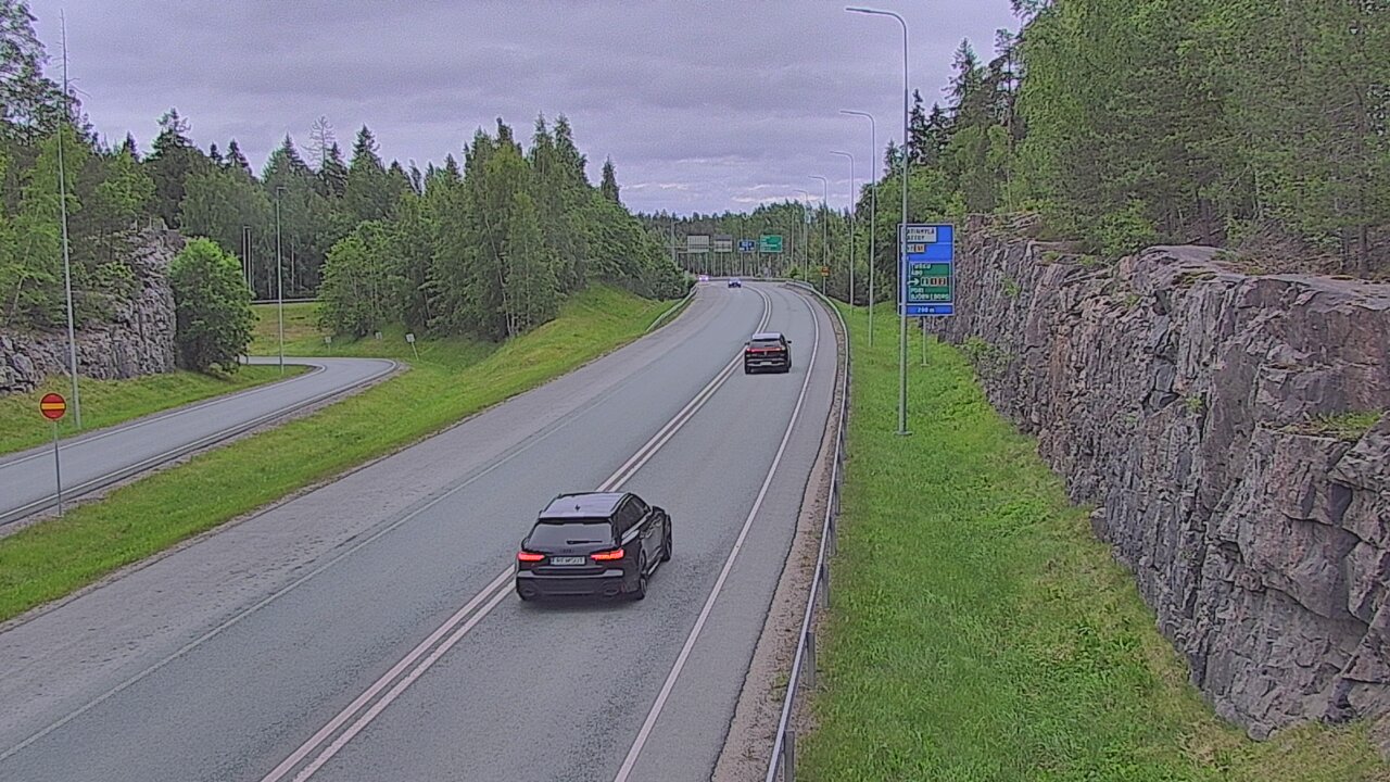 Kelikamerat Kuva Tie 102 Hiidenkallion tunneli, suuaukko etelä, Espoo, Uusimaa