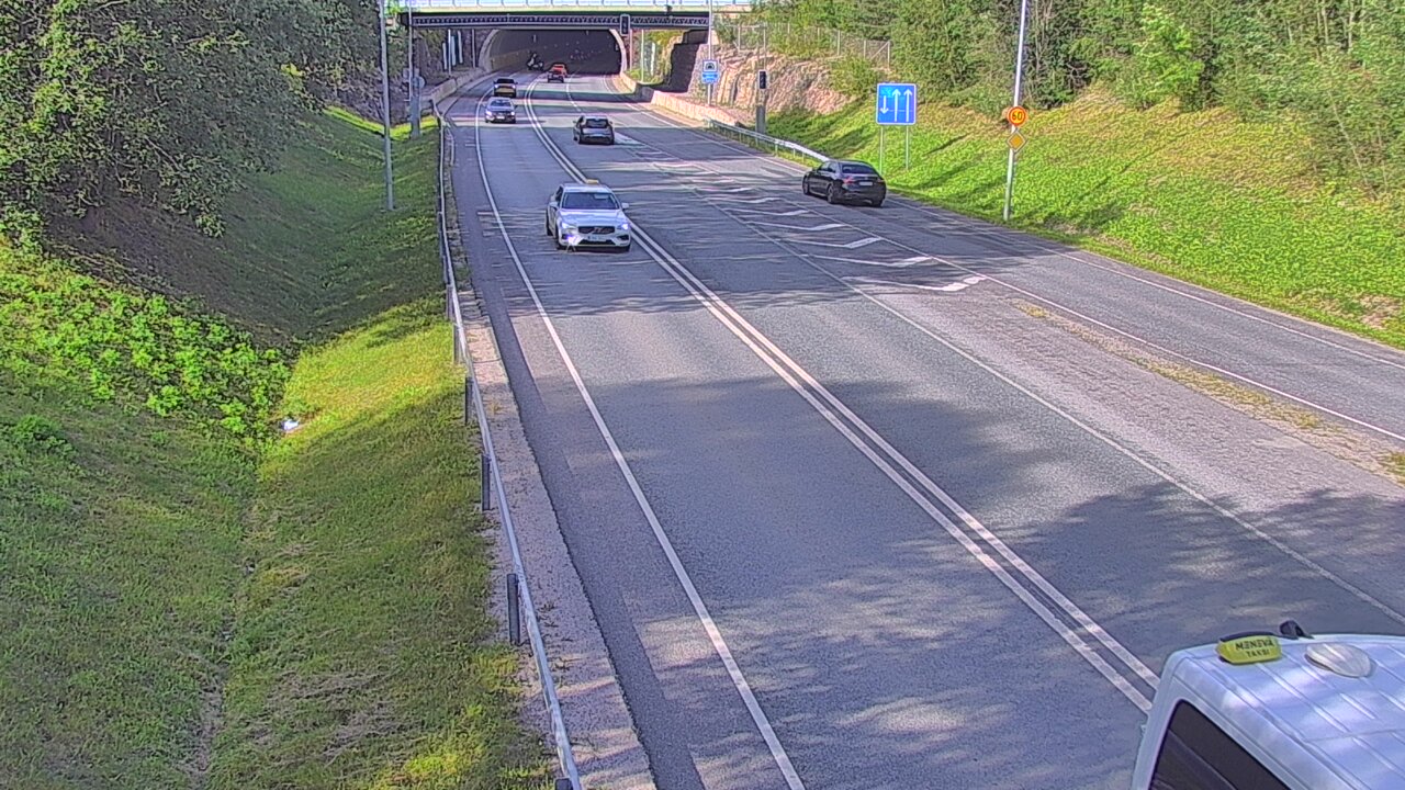 Kelikamerat Kuva Tie 102 Hiidenkallion tunneli, suuaukko etelä, Espoo, Uusimaa