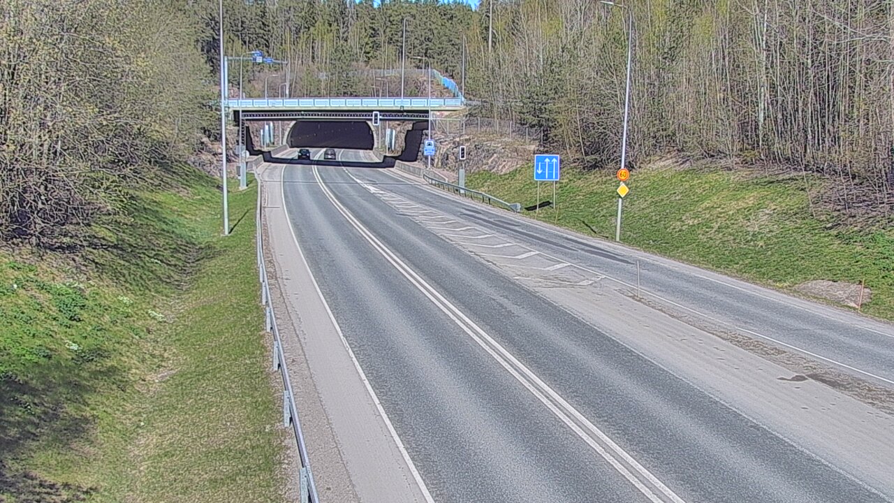 Kelikamerat Kuva Tie 102 Hiidenkallion tunneli, suuaukko etelä, Espoo, Uusimaa