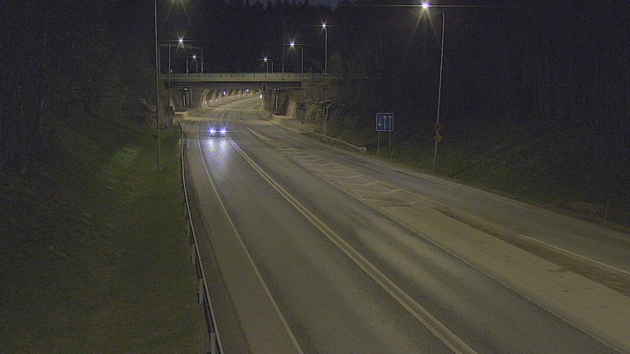Kelikamerat Kuva Tie 102 Hiidenkallion tunneli, suuaukko etelä, Espoo, Uusimaa
