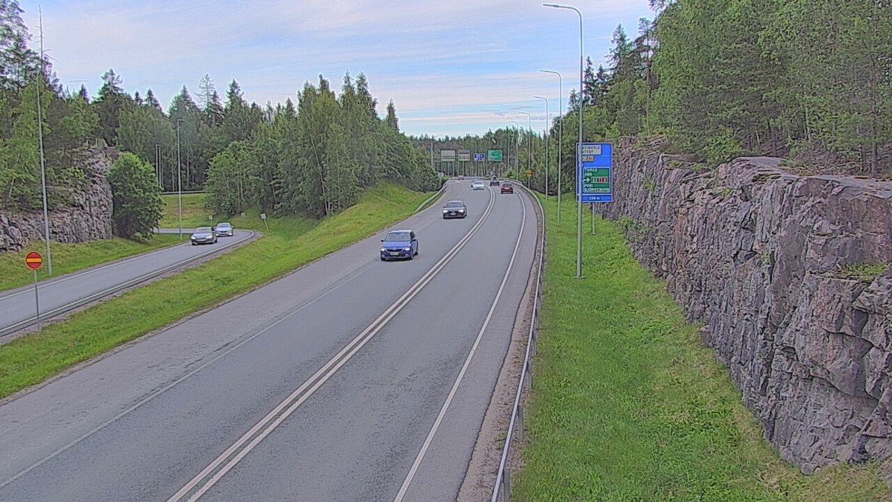 Kelikamerat Kuva Tie 102 Hiidenkallion tunneli, suuaukko etelä, Espoo, Uusimaa
