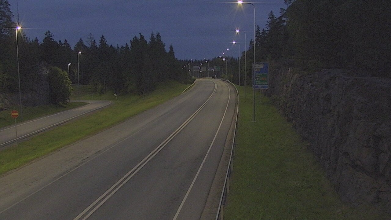Kelikamerat Kuva Tie 102 Hiidenkallion tunneli, suuaukko etelä, Espoo, Uusimaa
