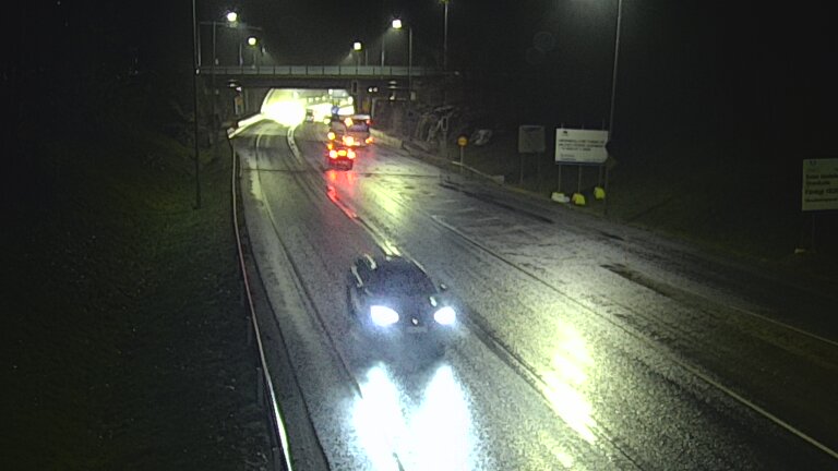 Weather Camera Image Tie 102 Hiidenkallion tunneli, suuaukko etelä, Espoo, Uusimaa