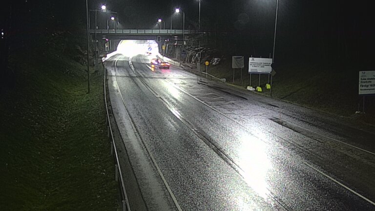 Weather Camera Image Tie 102 Hiidenkallion tunneli, suuaukko etelä, Espoo, Uusimaa