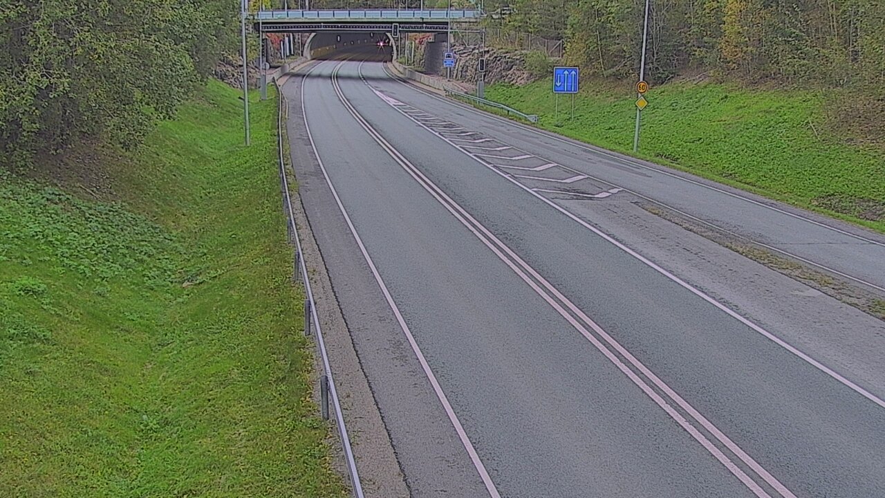 Kelikamerat Kuva Tie 102 Hiidenkallion tunneli, suuaukko etelä, Espoo, Uusimaa