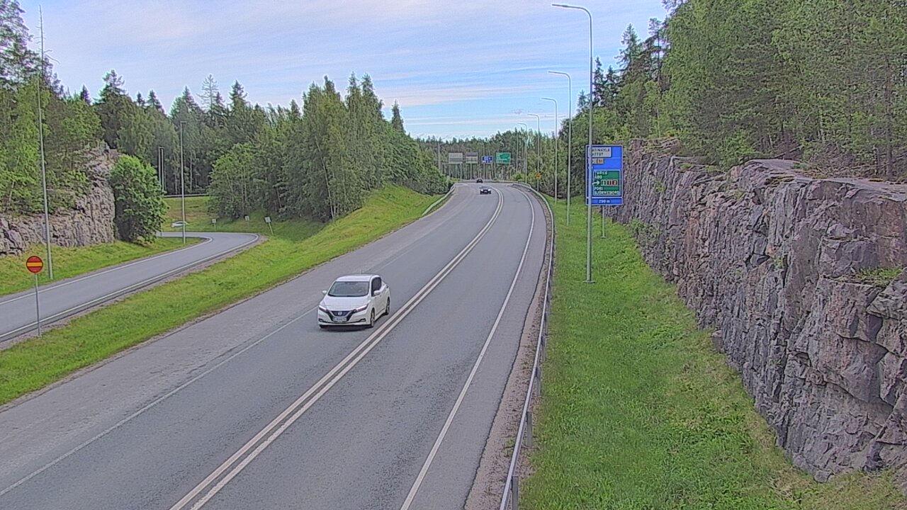 Kelikamerat Kuva Tie 102 Hiidenkallion tunneli, suuaukko etelä, Espoo, Uusimaa