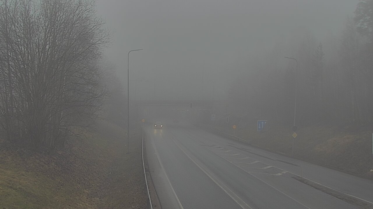 Kelikamerat Kuva Tie 102 Hiidenkallion tunneli, suuaukko etelä, Espoo, Uusimaa