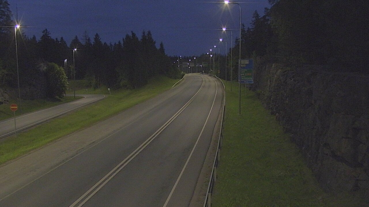 Kelikamerat Kuva Tie 102 Hiidenkallion tunneli, suuaukko etelä, Espoo, Uusimaa