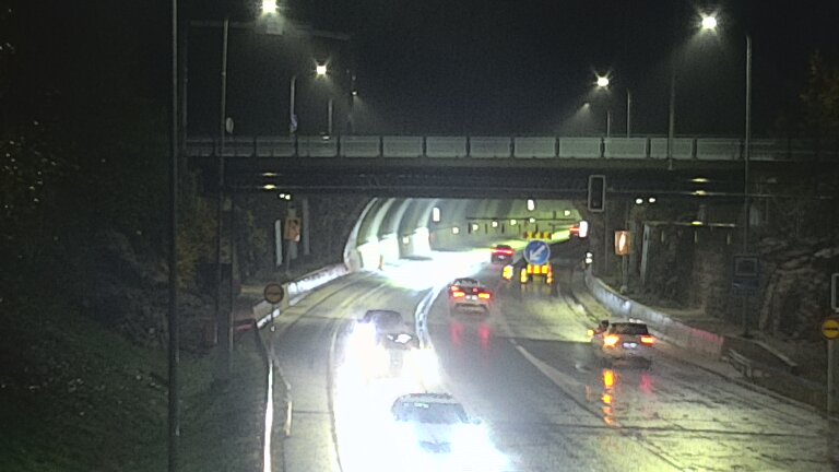 Kelikamerat Kuva Tie 102 Hiidenkallion tunneli, suuaukko etelä, Espoo, Uusimaa