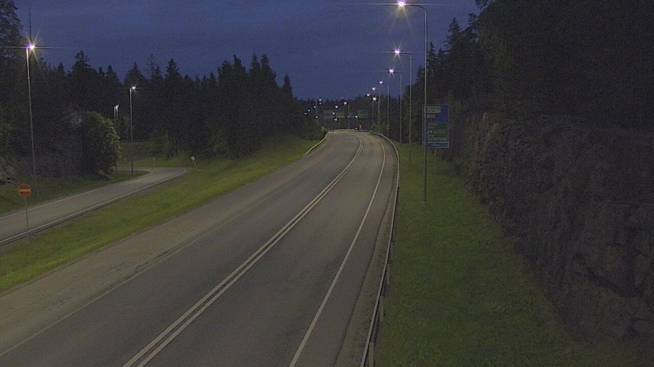 Kelikamerat Kuva Tie 102 Hiidenkallion tunneli, suuaukko etelä, Espoo, Uusimaa
