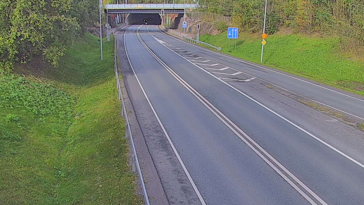 Kelikamerat Kuva Tie 102 Hiidenkallion tunneli, suuaukko etelä, Espoo, Uusimaa