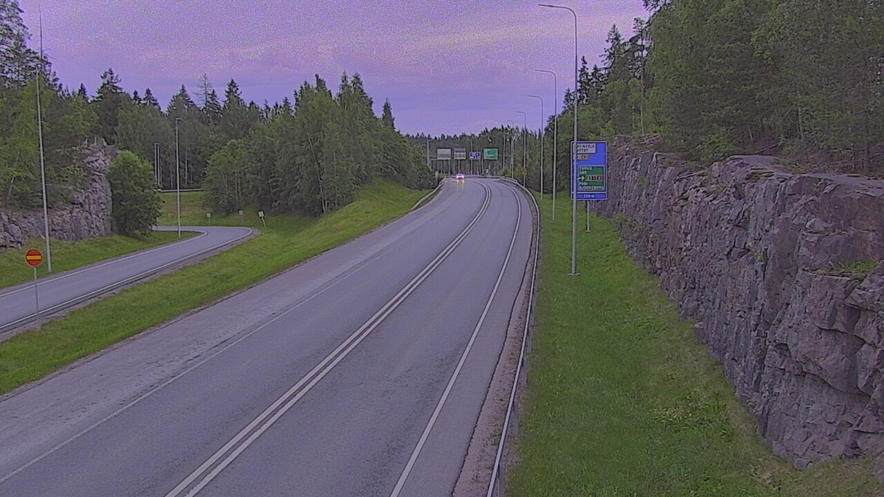 Kelikamerat Kuva Tie 102 Hiidenkallion tunneli, suuaukko etelä, Espoo, Uusimaa