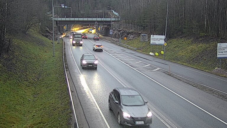 Weather Camera Image Tie 102 Hiidenkallion tunneli, suuaukko etelä, Espoo, Uusimaa