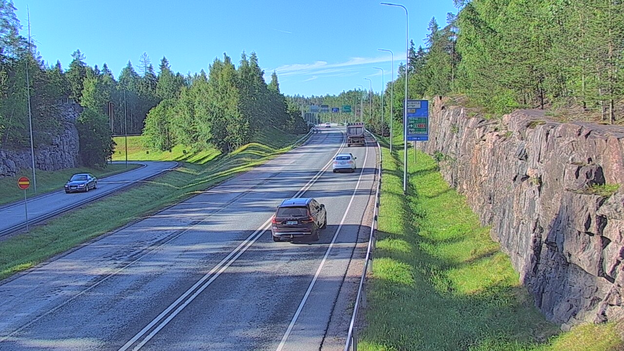 Kelikamerat Kuva Tie 102 Hiidenkallion tunneli, suuaukko etelä, Espoo, Uusimaa