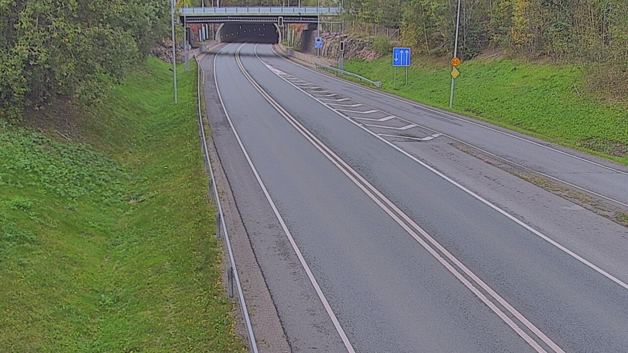 Kelikamerat Kuva Tie 102 Hiidenkallion tunneli, suuaukko etelä, Espoo, Uusimaa