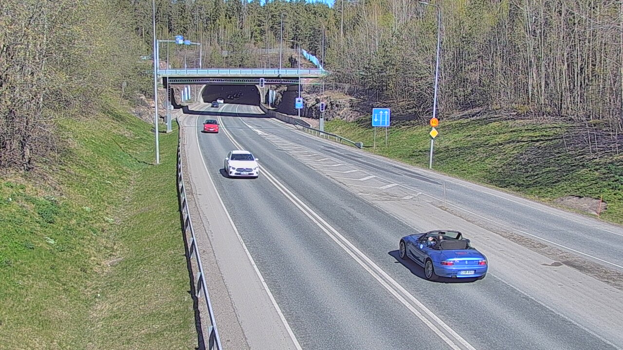 Kelikamerat Kuva Tie 102 Hiidenkallion tunneli, suuaukko etelä, Espoo, Uusimaa