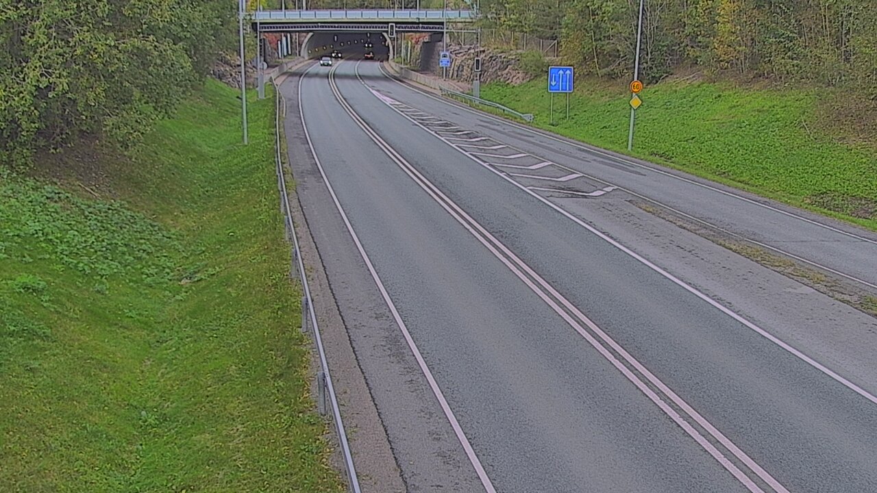 Kelikamerat Kuva Tie 102 Hiidenkallion tunneli, suuaukko etelä, Espoo, Uusimaa
