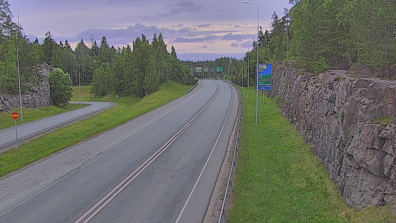 Kelikamerat Kuva Tie 102 Hiidenkallion tunneli, suuaukko etelä, Espoo, Uusimaa