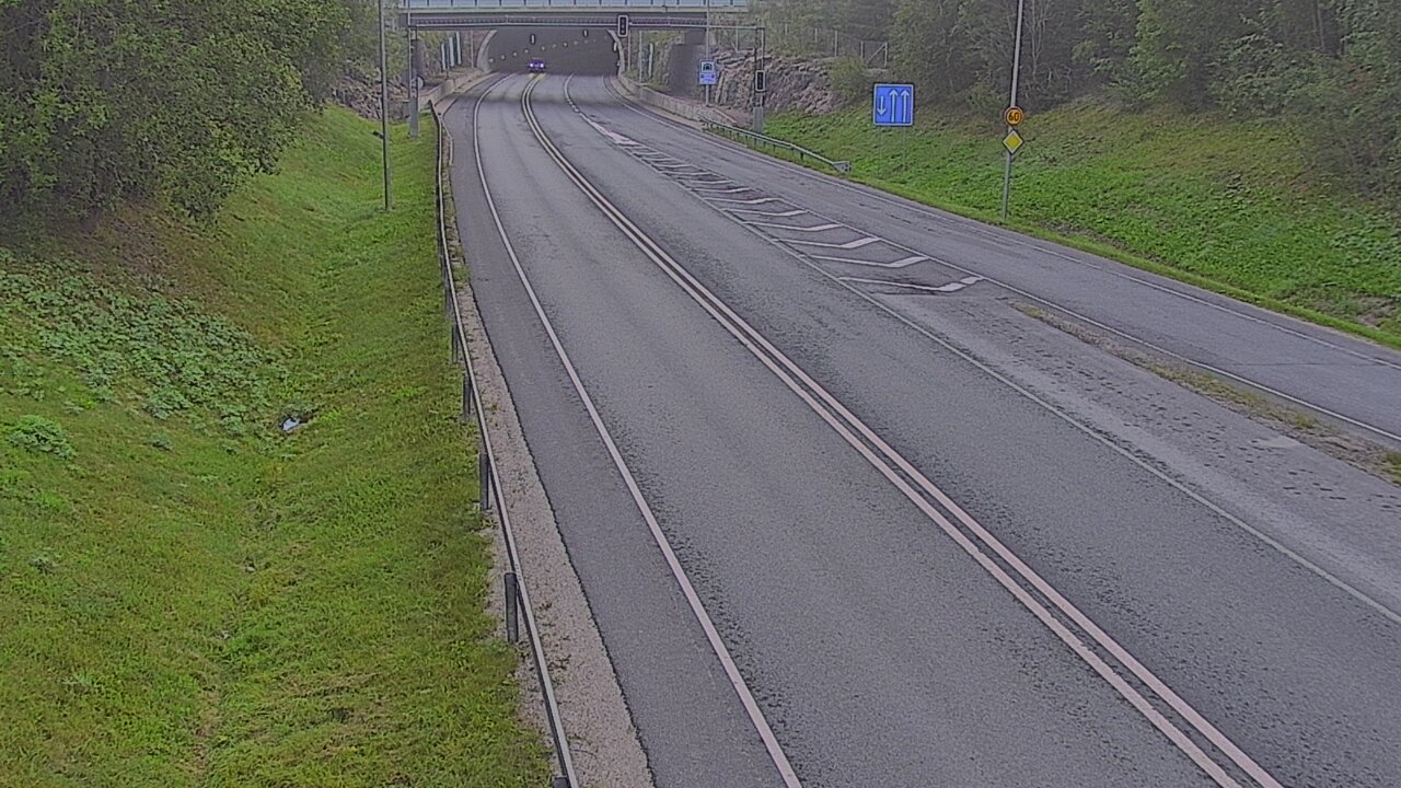 Kelikamerat Kuva Tie 102 Hiidenkallion tunneli, suuaukko etelä, Espoo, Uusimaa