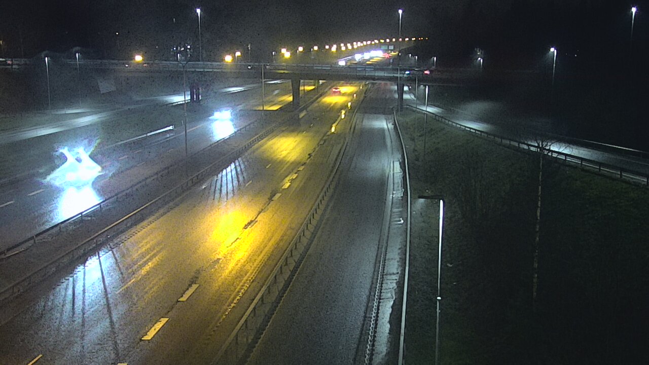 Weather Camera Image Road 102 Espoo, Sepänkylä, Espoo, Uusimaa