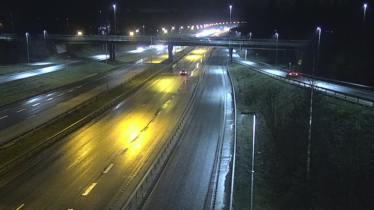 Weather Camera Image Road 102 Espoo, Sepänkylä, Espoo, Uusimaa
