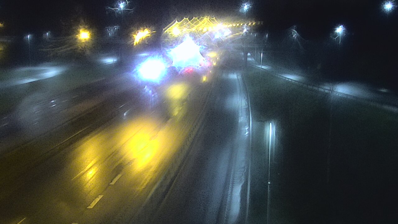 Weather Camera Image Road 102 Espoo, Sepänkylä, Espoo, Uusimaa