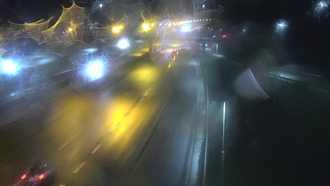 Weather Camera Image Road 102 Espoo, Sepänkylä, Espoo, Uusimaa