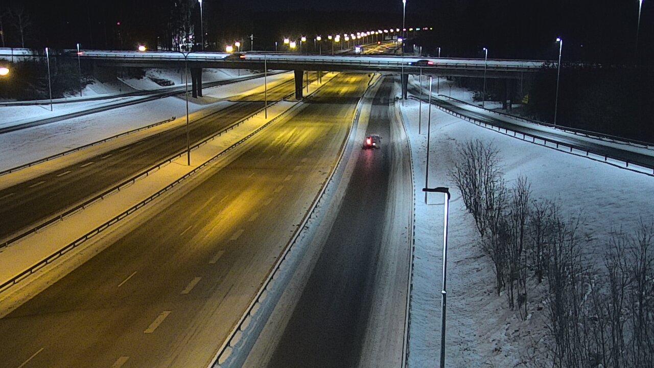 Weather Camera Image Väg 102 Esbo, Smedsby, Espoo, Uusimaa