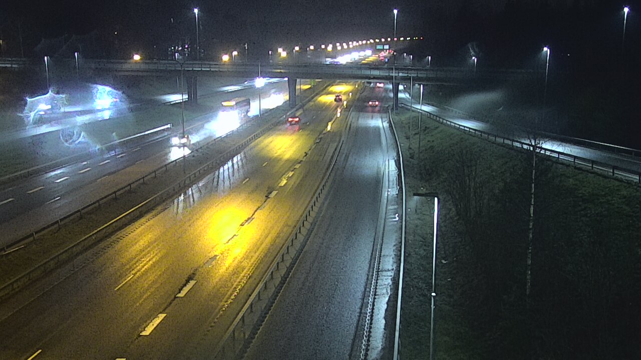 Weather Camera Image Road 102 Espoo, Sepänkylä, Espoo, Uusimaa