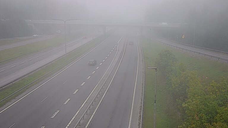 Weather Camera Image Road 102 Espoo, Sepänkylä, Espoo, Uusimaa