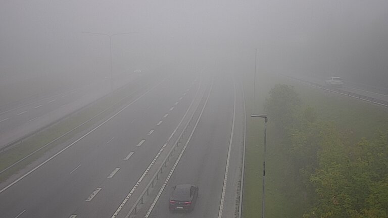 Weather Camera Image Road 102 Espoo, Sepänkylä, Espoo, Uusimaa