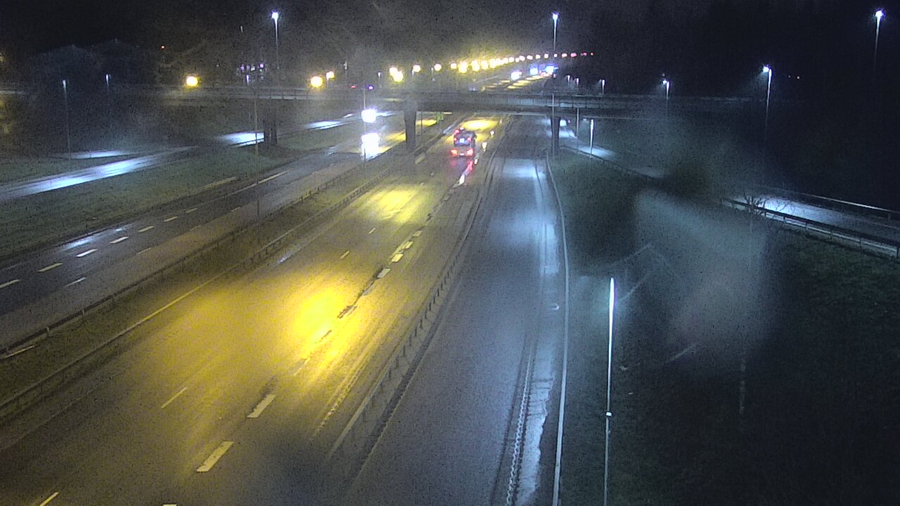 Weather Camera Image Road 102 Espoo, Sepänkylä, Espoo, Uusimaa