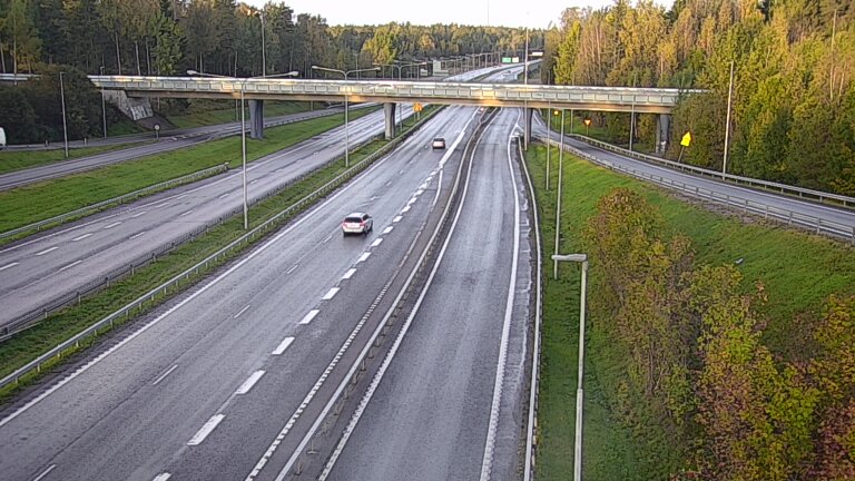 Weather Camera Image Väg 102 Esbo, Smedsby, Espoo, Uusimaa