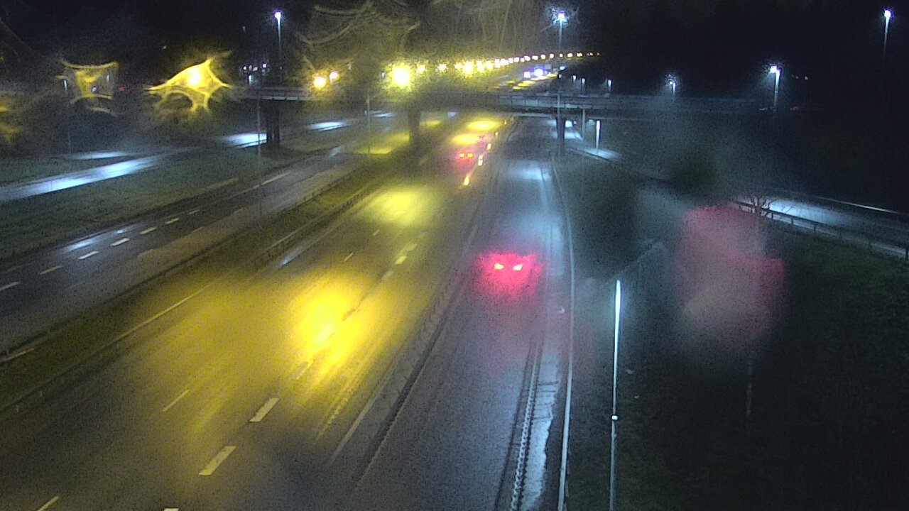 Weather Camera Image Road 102 Espoo, Sepänkylä, Espoo, Uusimaa