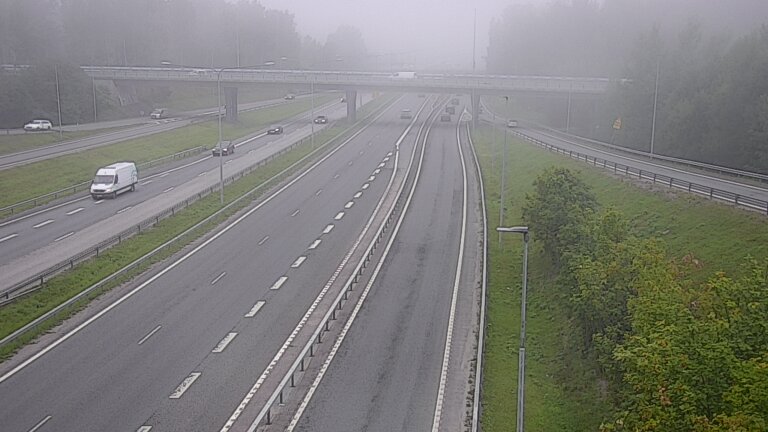 Weather Camera Image Road 102 Espoo, Sepänkylä, Espoo, Uusimaa