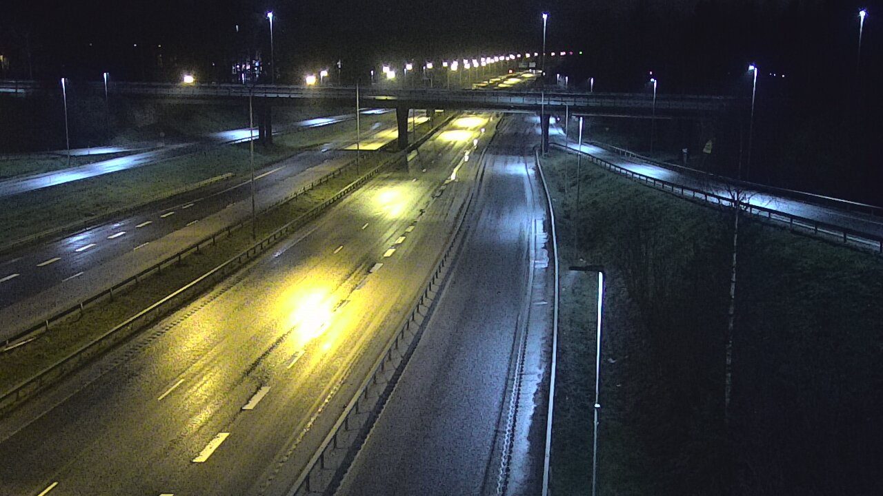 Weather Camera Image Road 102 Espoo, Sepänkylä, Espoo, Uusimaa