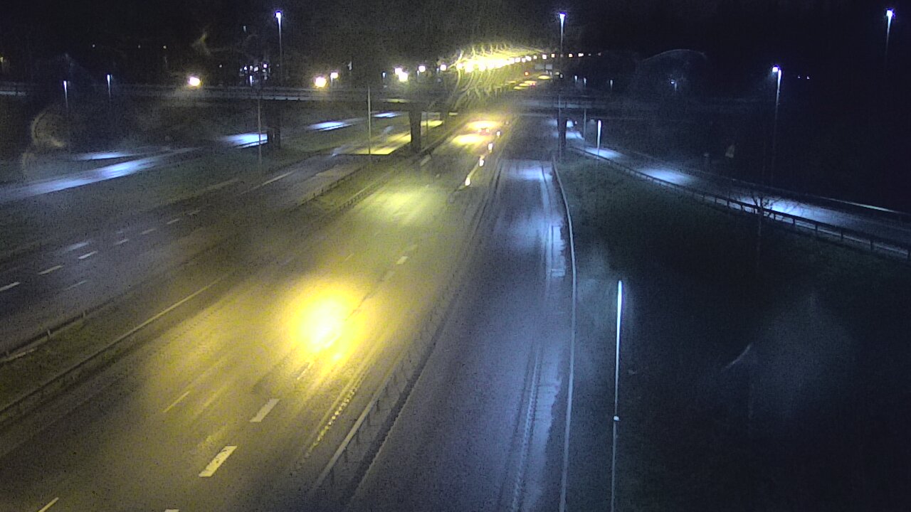 Weather Camera Image Road 102 Espoo, Sepänkylä, Espoo, Uusimaa