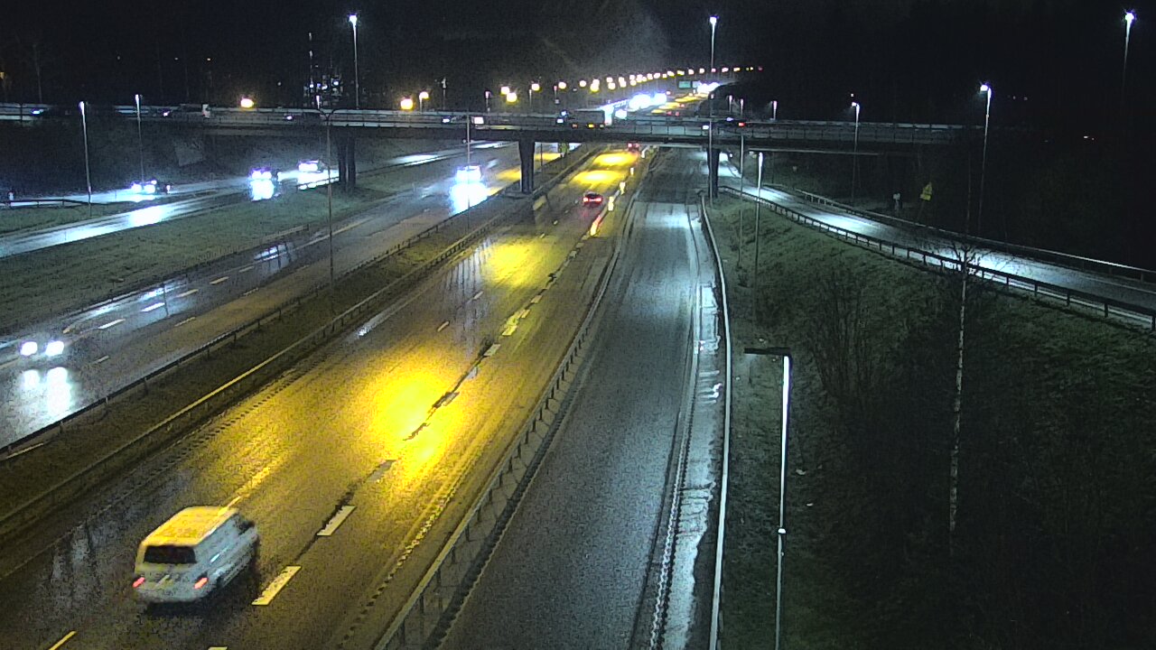 Weather Camera Image Road 102 Espoo, Sepänkylä, Espoo, Uusimaa